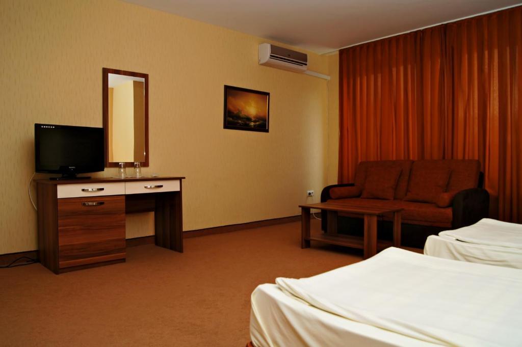 Family Hotel Ramira Kyustendil Ruang foto